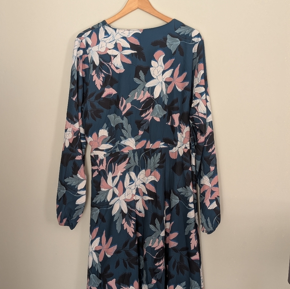 City Chic Luna Dress | Women's Size 20 | Teal w/Mauve & Rose | Highly Flattering - Picture 10 of 12